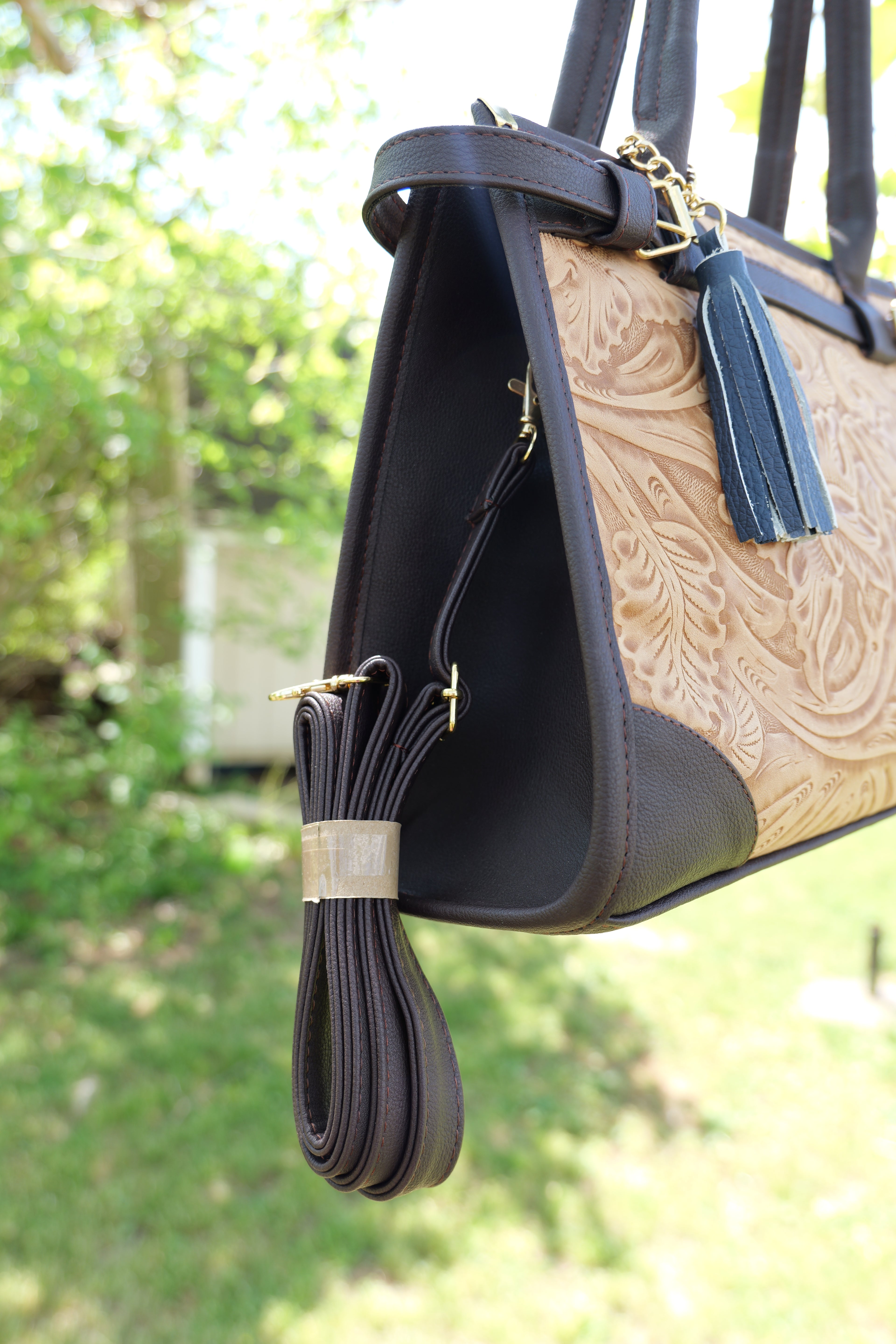 Handcrafted cowhide leather purse | handcrafted floral pattern leather
