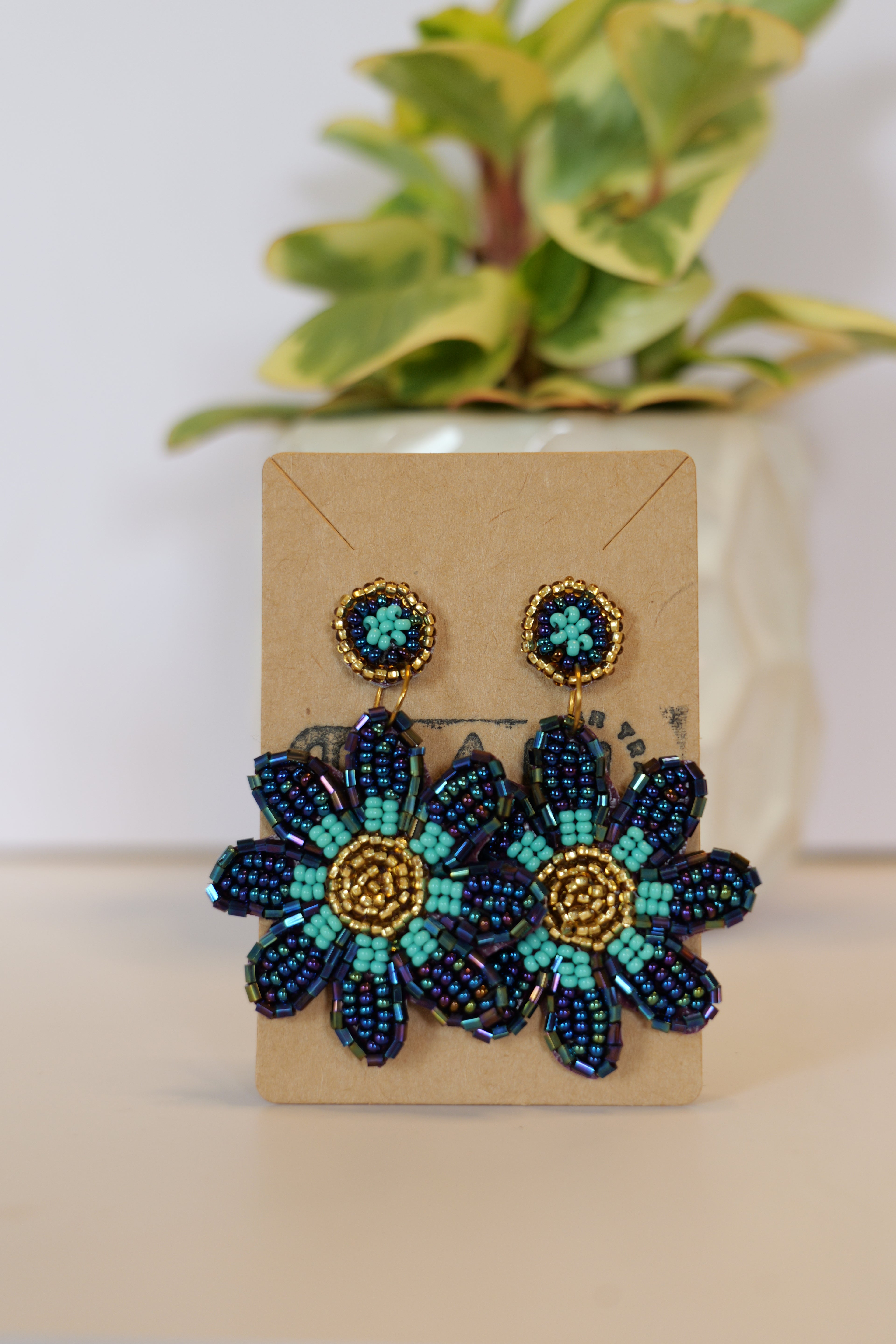 Hand beaded Big flower stud earrings - Different colors available