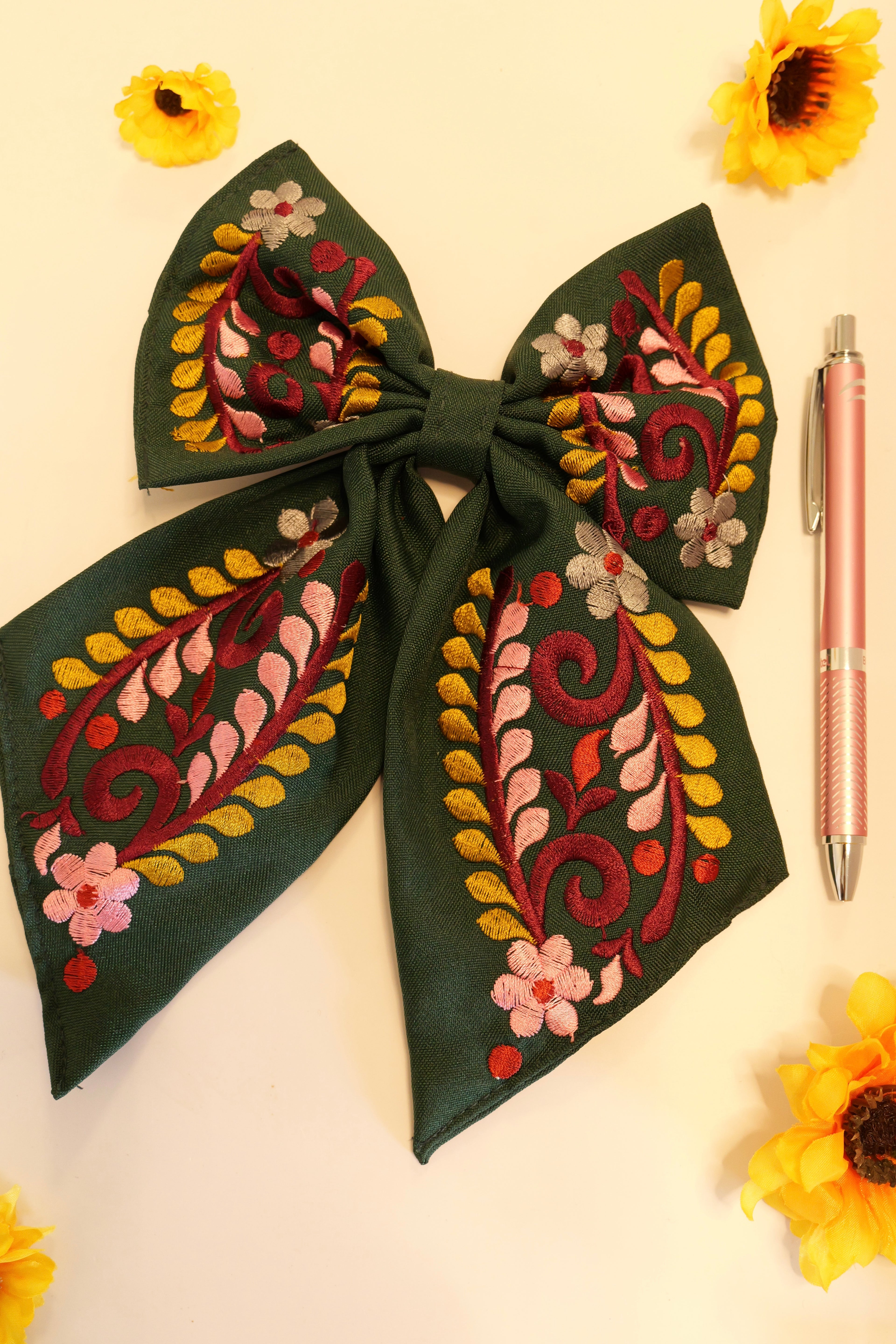 Embroidered bow | Dark Green