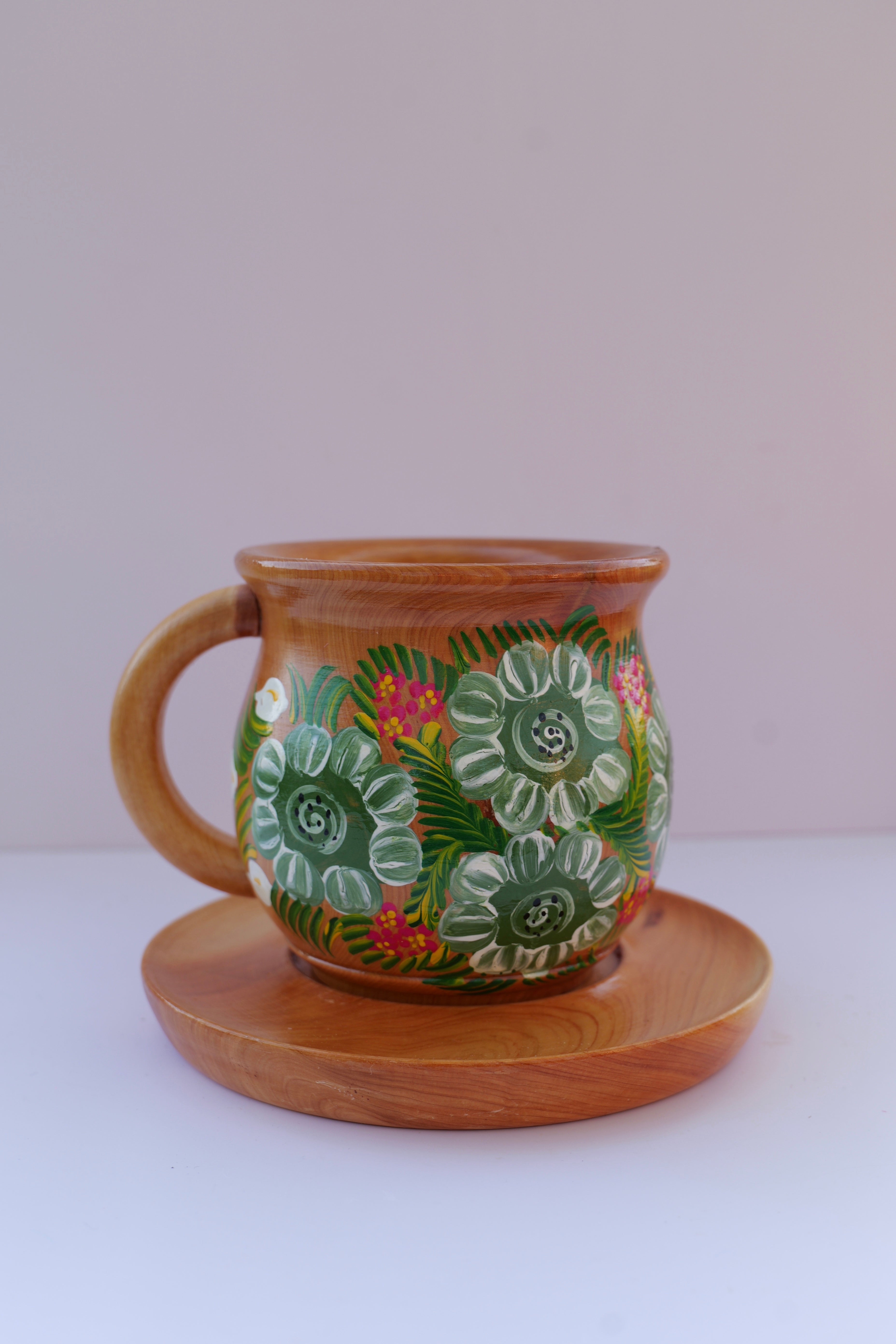 Tea cup with saucer | 4 green flowers hand painted